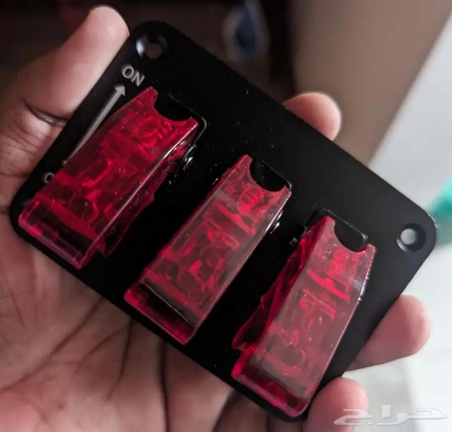 سويك ثلاثي لاصحاب التجهيزات الرياضية والصحراوية64570887320194110