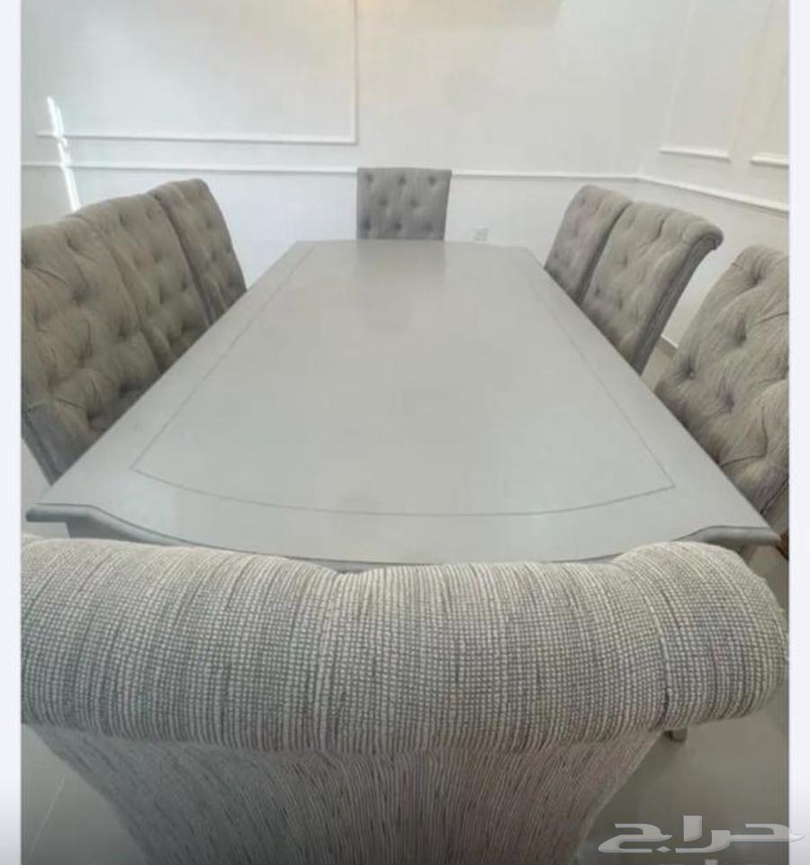 Dining table64419577980546111