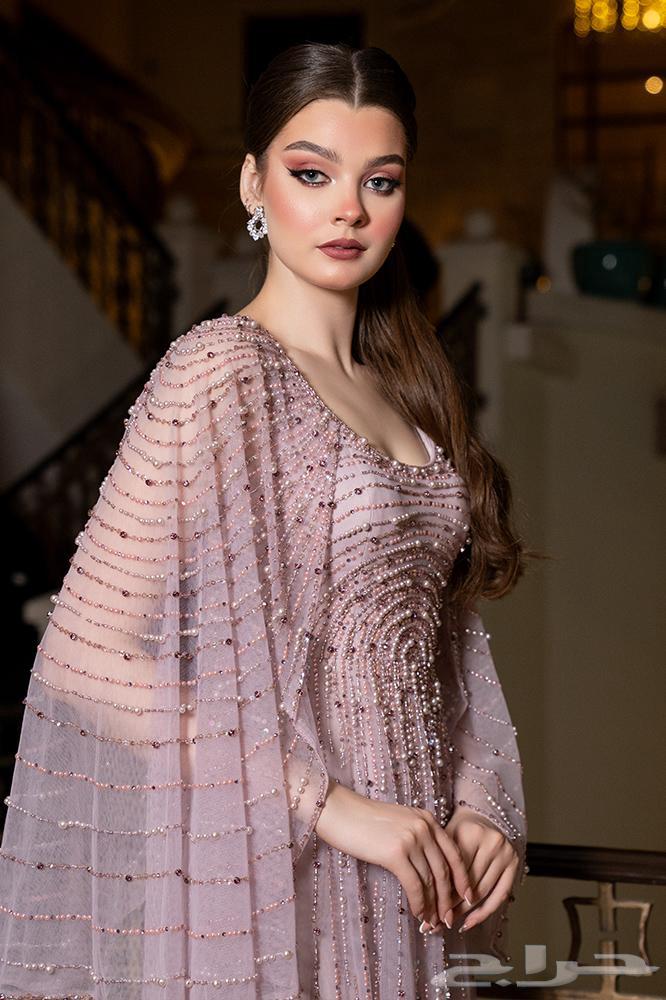 فستان للبيع من perla64426725347202110