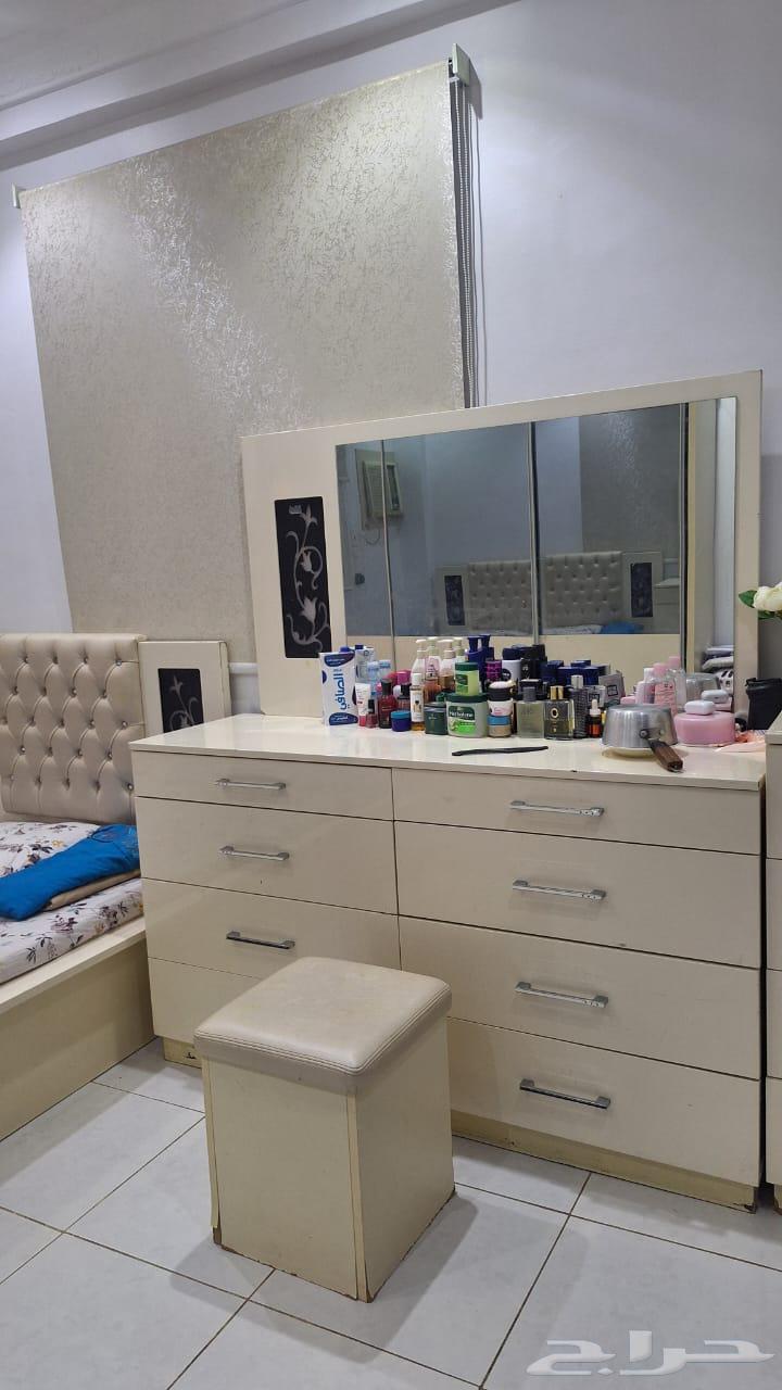 غرفة النوم64422014730241111