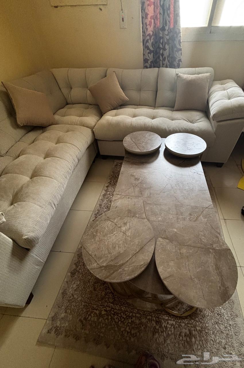 أريكة جديدة على شكل حرف L مع طاولة قهوة64420243033090111