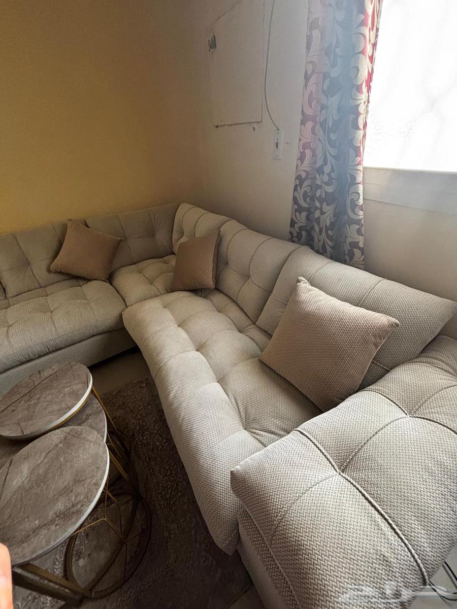 أريكة جديدة على شكل حرف L مع طاولة قهوة64420243033090113