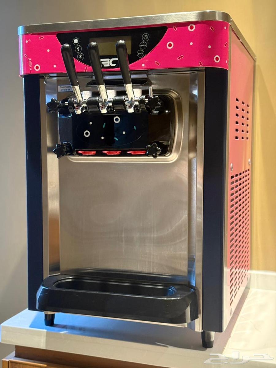 Ice cream machine64420472379650111