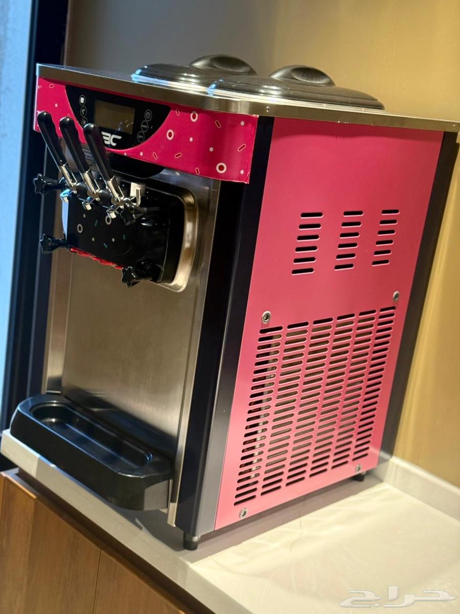 Ice cream machine64420472379650110