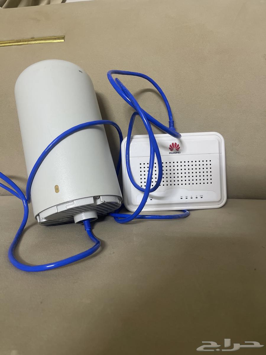 Huawei router with internet network distributor64421770808579110