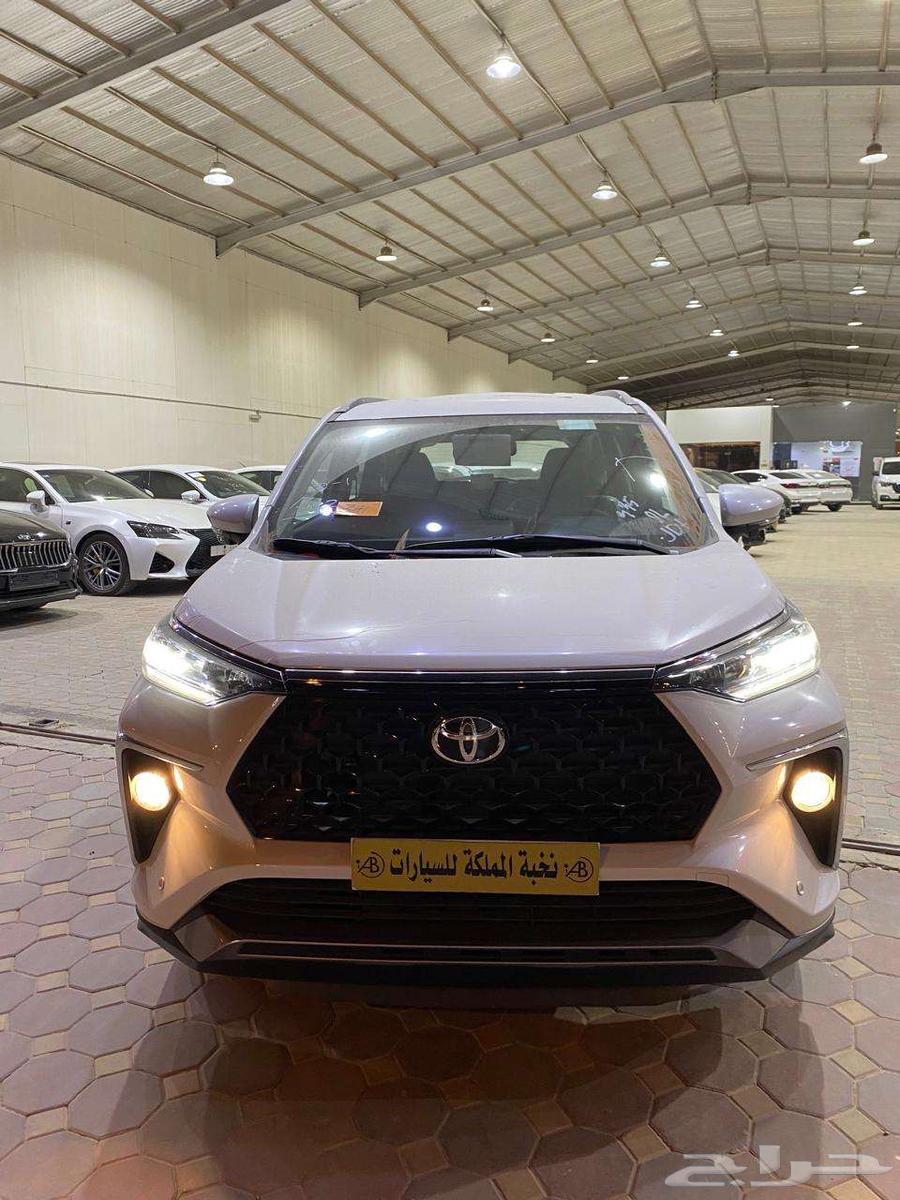 تويوتا فيلوز GLX موديل 2025 اصفار 1.5 كاش واقساط.64583682671490113