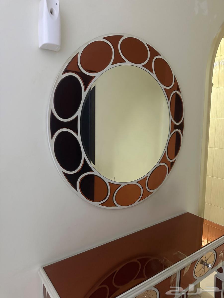 للبيع طاولة64423556131075111