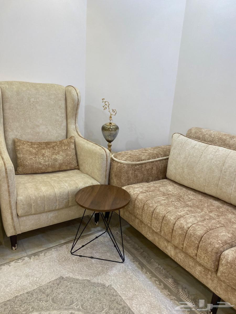 طقم كنب مع طاوله64424829188481112