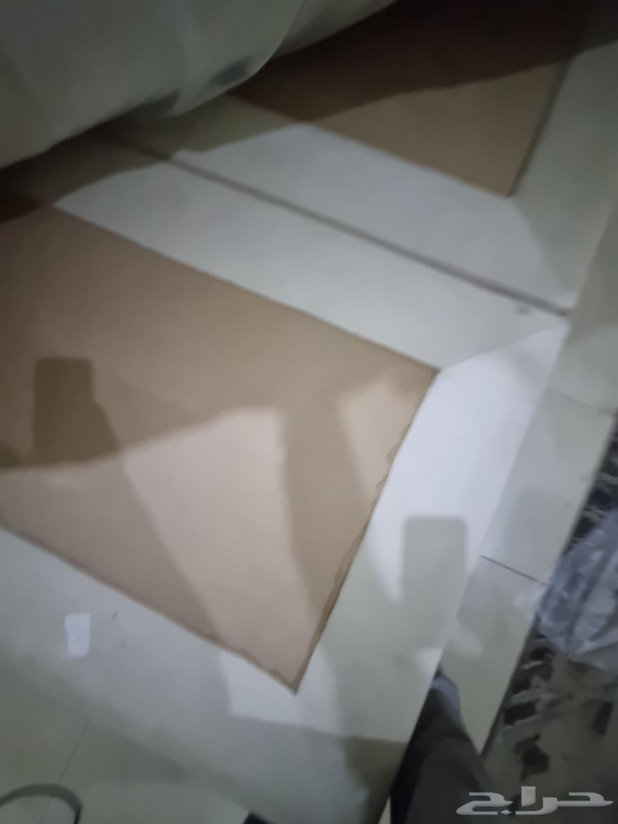 Two beds without mattress with mirrors64417427201667110