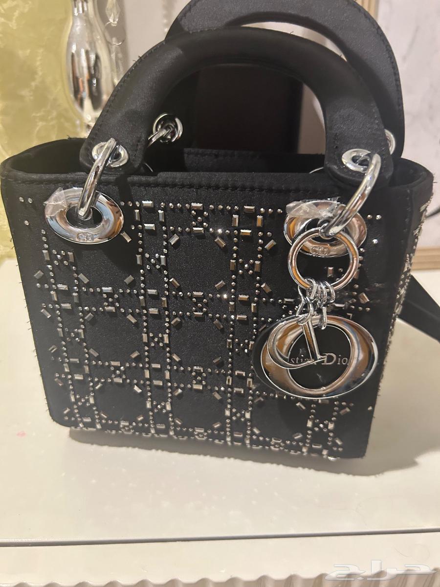 شنطة ديور الاصلية64426187748225110