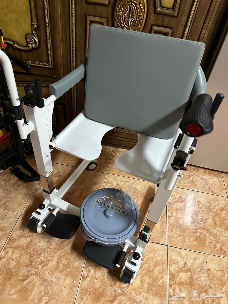 كرسي لدورة المياة لكبار السن 1200 ريال64426281436418112