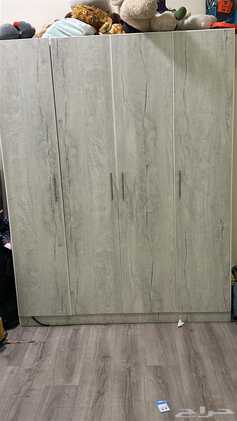 دولاب و سريرين منفصلين64423292436097110