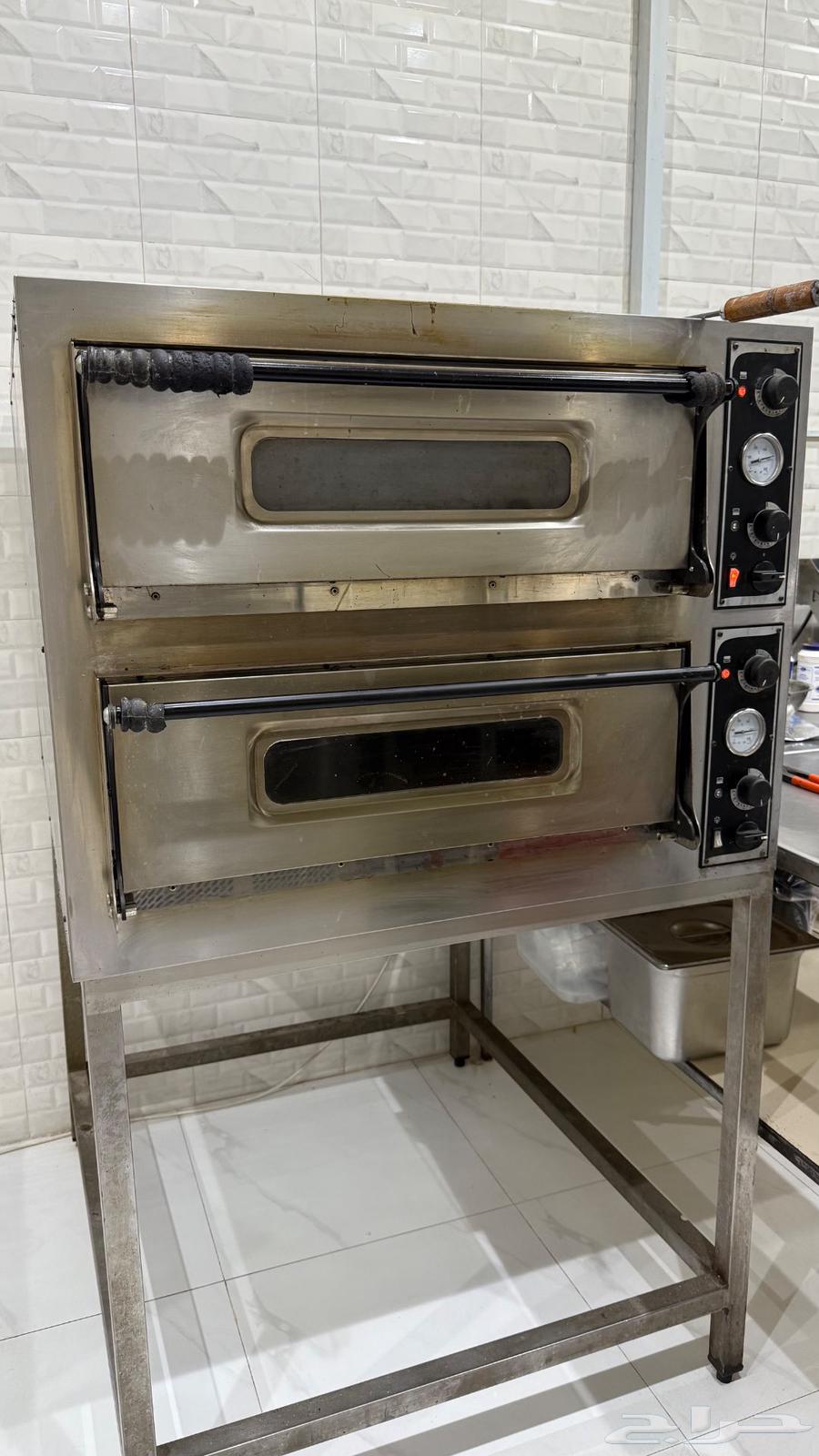 اغراض مطعم بيتزا للبيع كامله64424923167745112