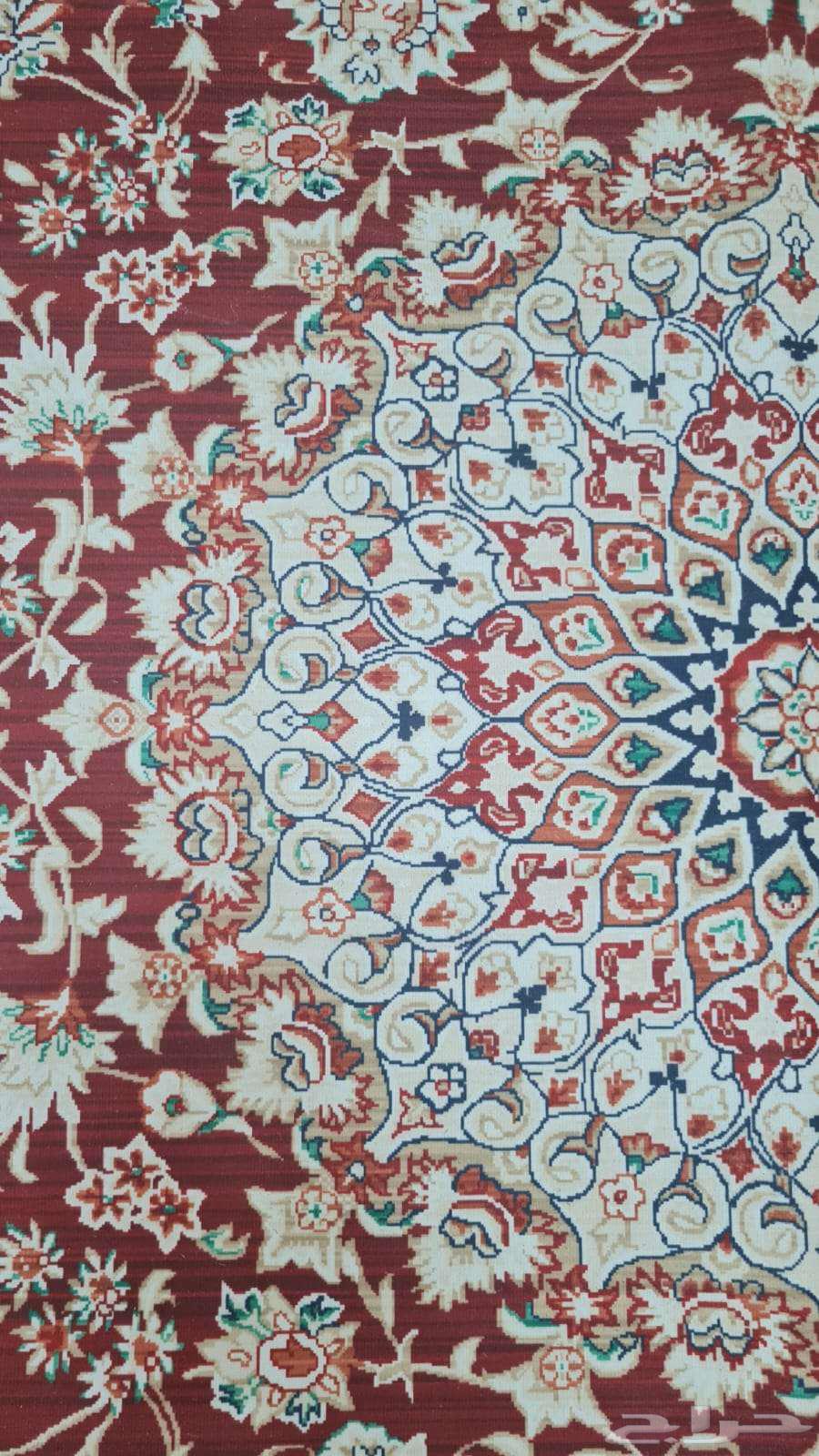 للبيع سجادة مستعملة بحالة ممتازة (استخدام نظيف جدا )64434429074562114