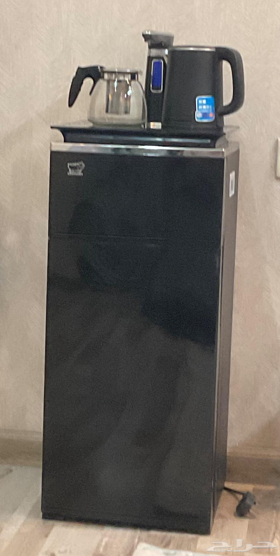 Water heater and coffee maker, lightly used64424595299459111