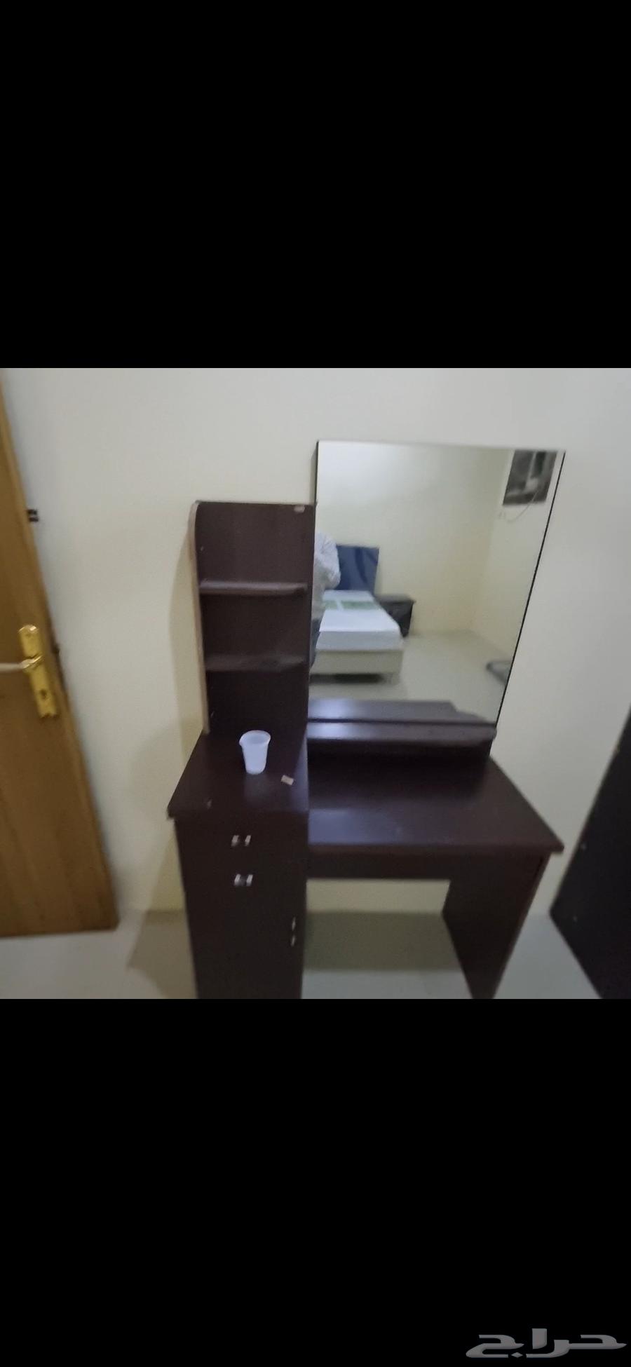 Two beds without mattress with mirrors64417427201667112