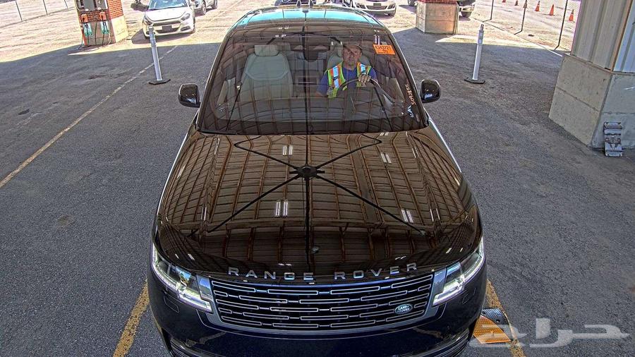 رنج روفر 2023 داخل بيج ممشى قليل64586576535170112