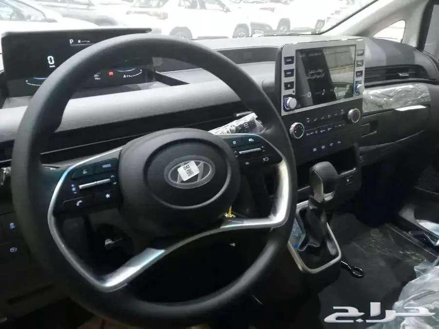 هونداي ستاريا 9 راكب ديزل 2025 بسعر 121400 بالضريبة64580798921473114