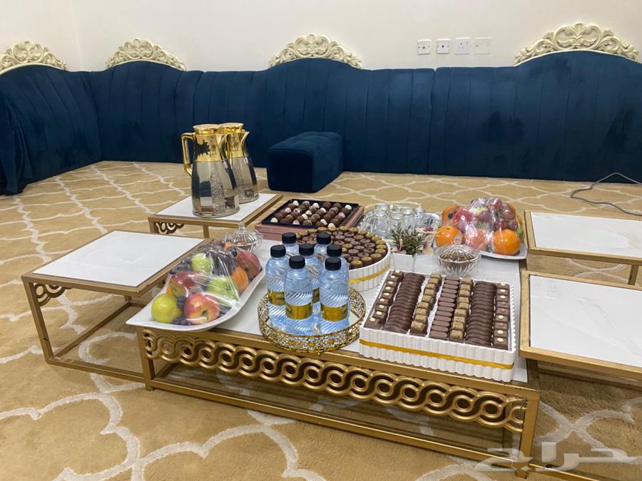 طاوله 100 ريال64421906405251110