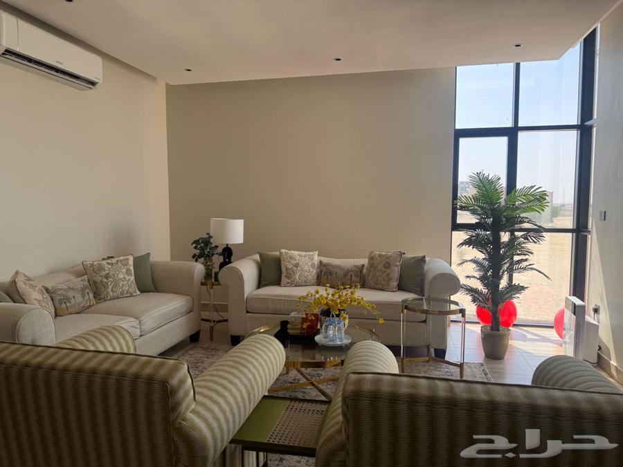 كنب من ذي فكتوري مع طاولات من نايس64422150769666110