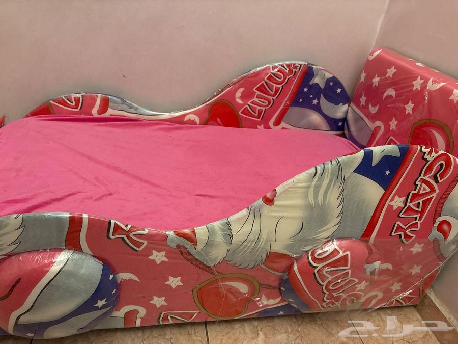 Baby bed for sale, bought it for 400 and offering it to you for 250 negotiable64424132431107110