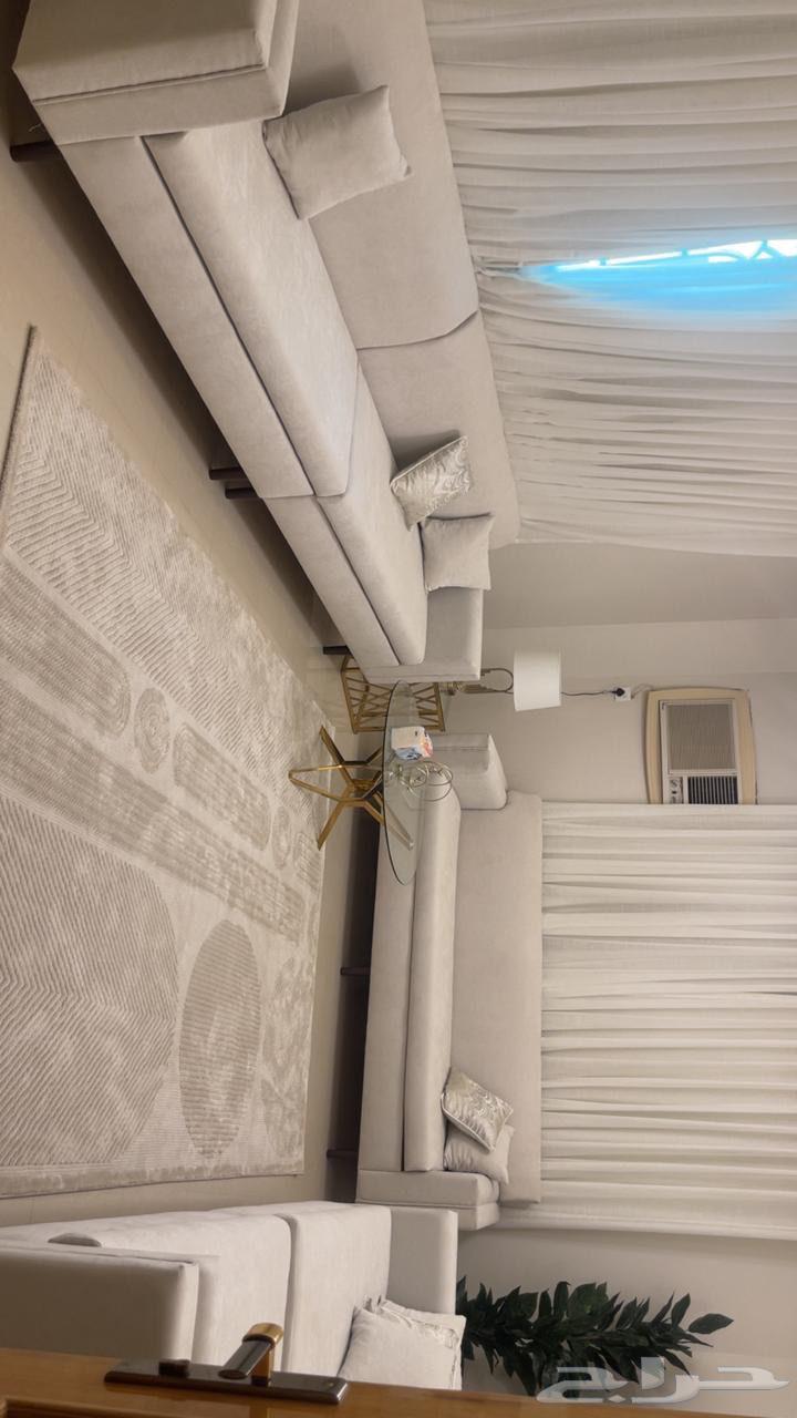 كان مجلس نظيف جدا64434033952643110