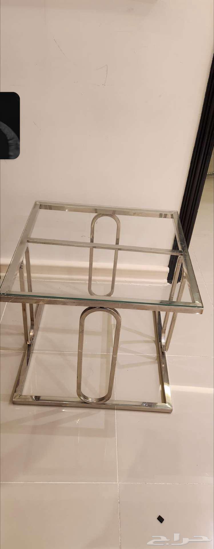 Office desk, office chair, and set of service tables64431291678979110