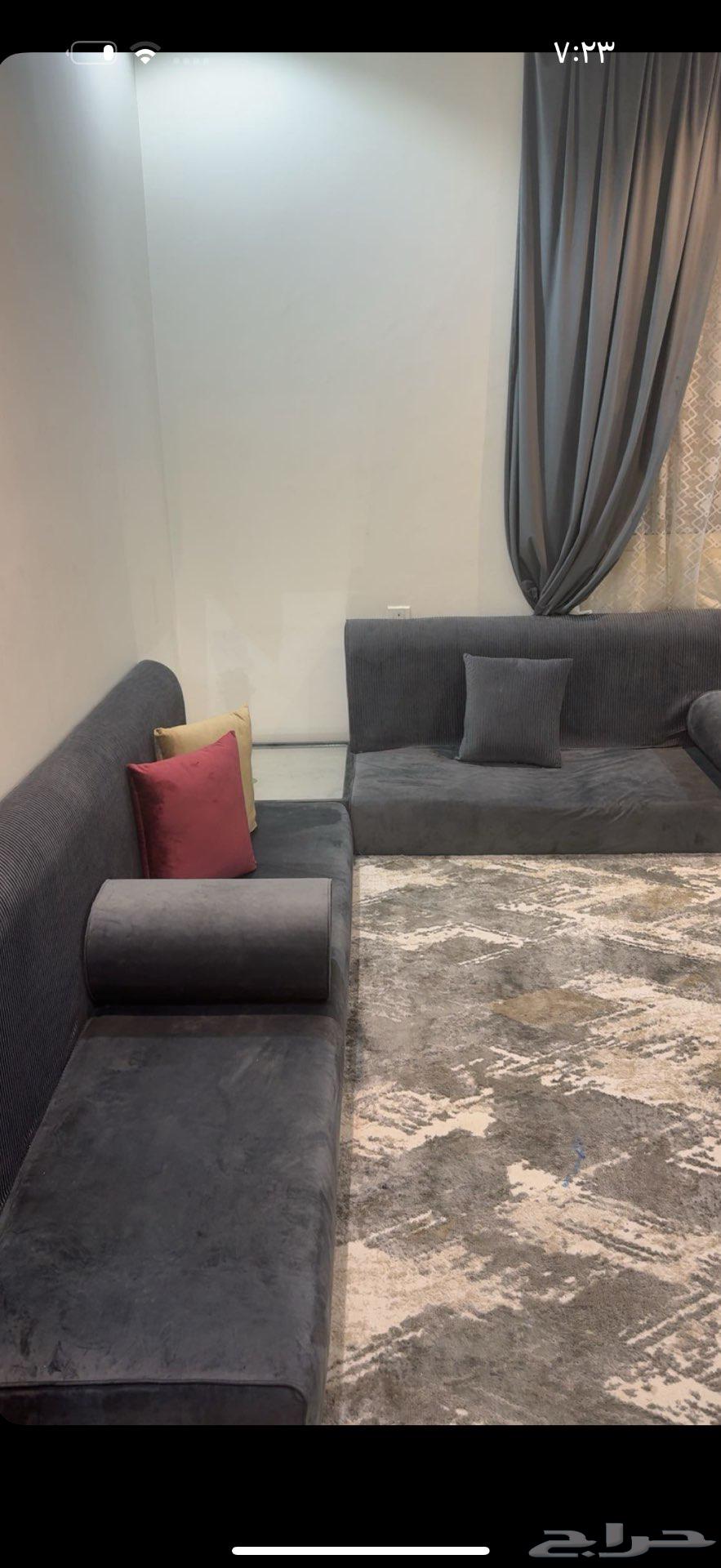 Sofa with armrests64431712572803110