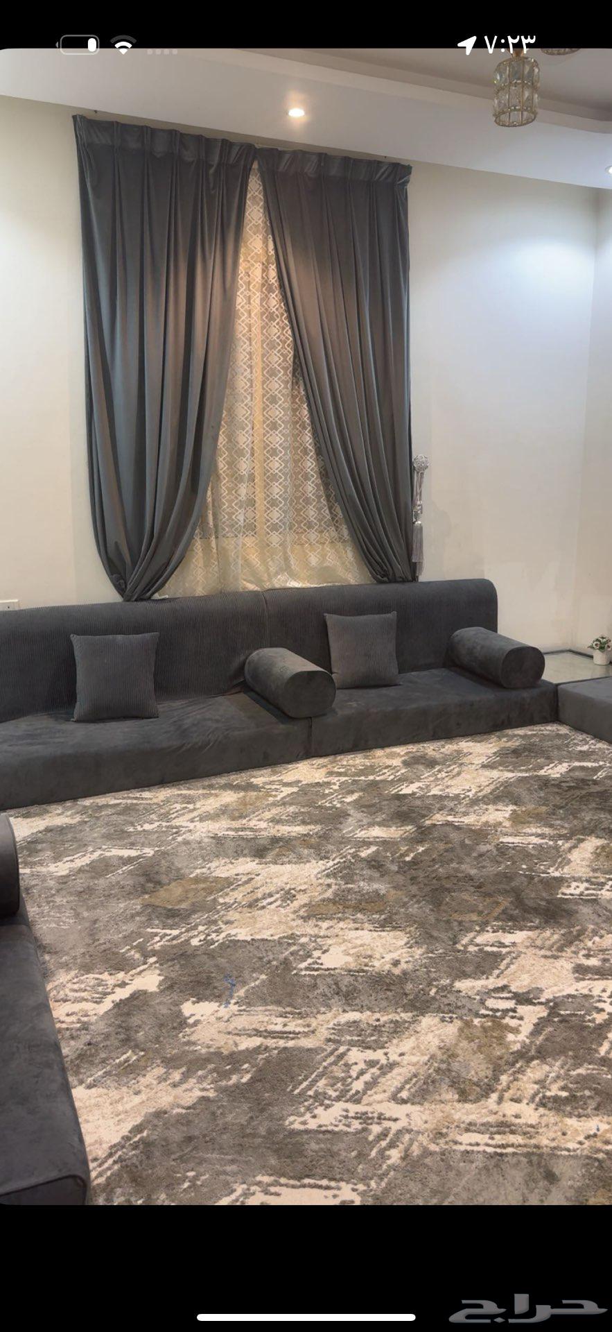 Sofa with armrests64431712572803111