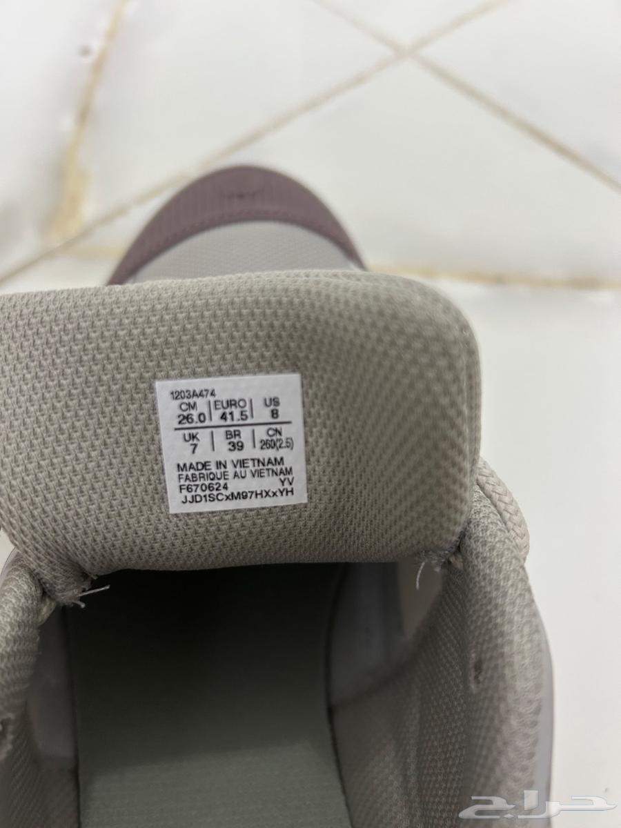 New Asics shoe64428603412609110