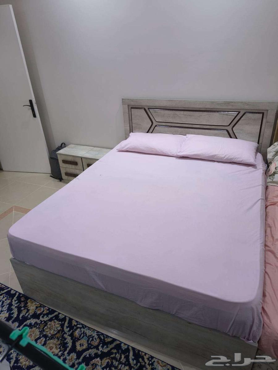 سرير للبيع64428443432323110