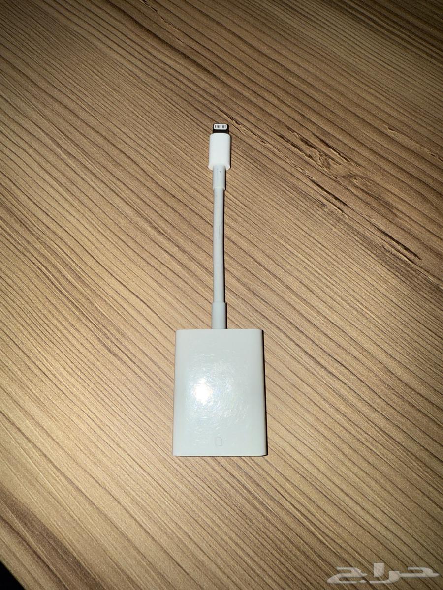 قارئ sd card من شركة apple64429370852865111