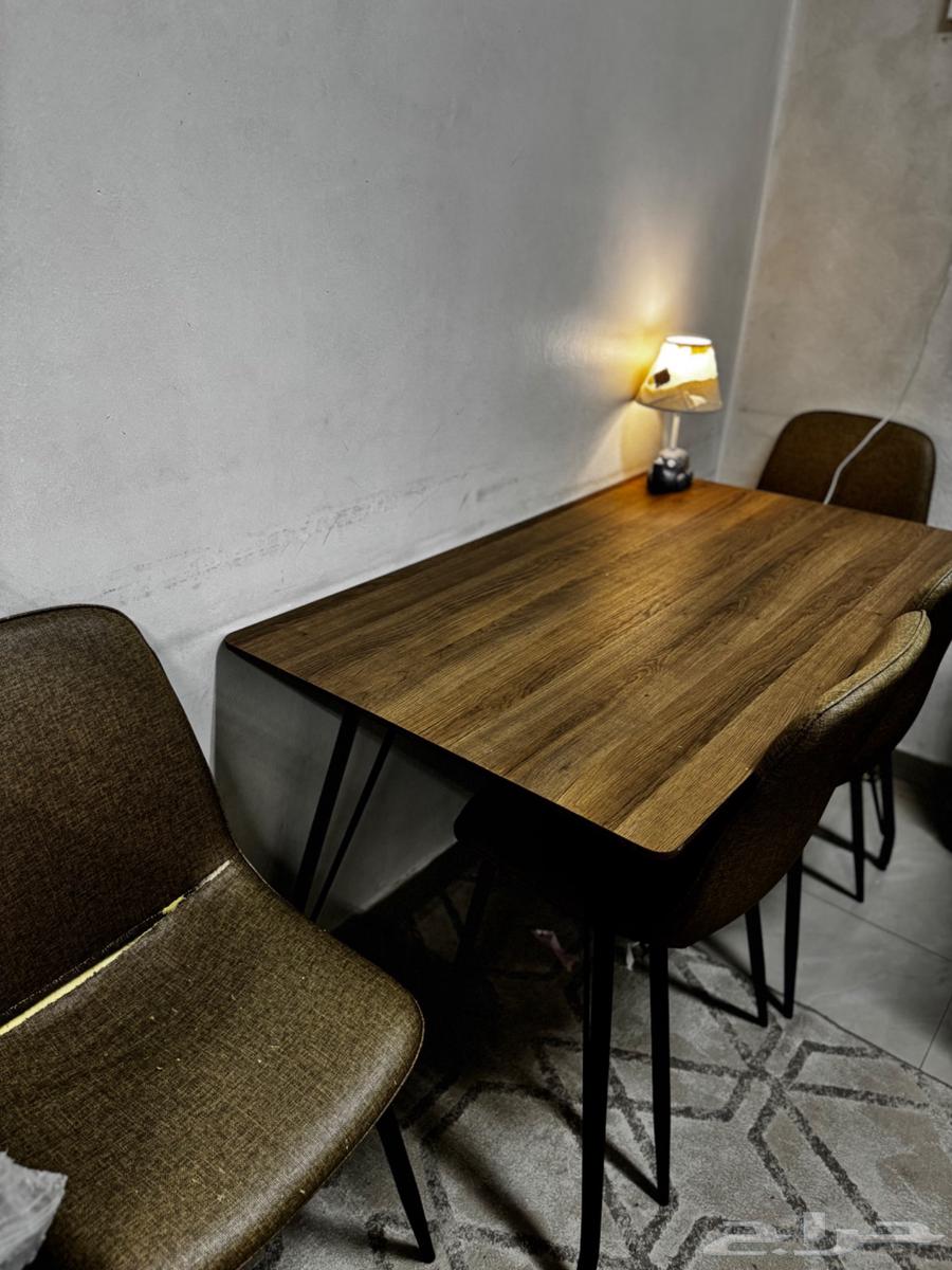 Dining table64429518366723112