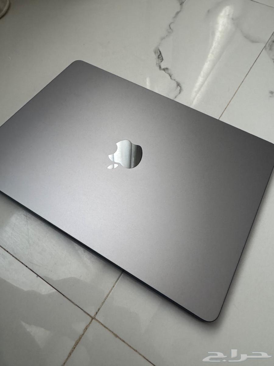 جهاز أبل ماك بوك آير بمعالج M264429909906307110
