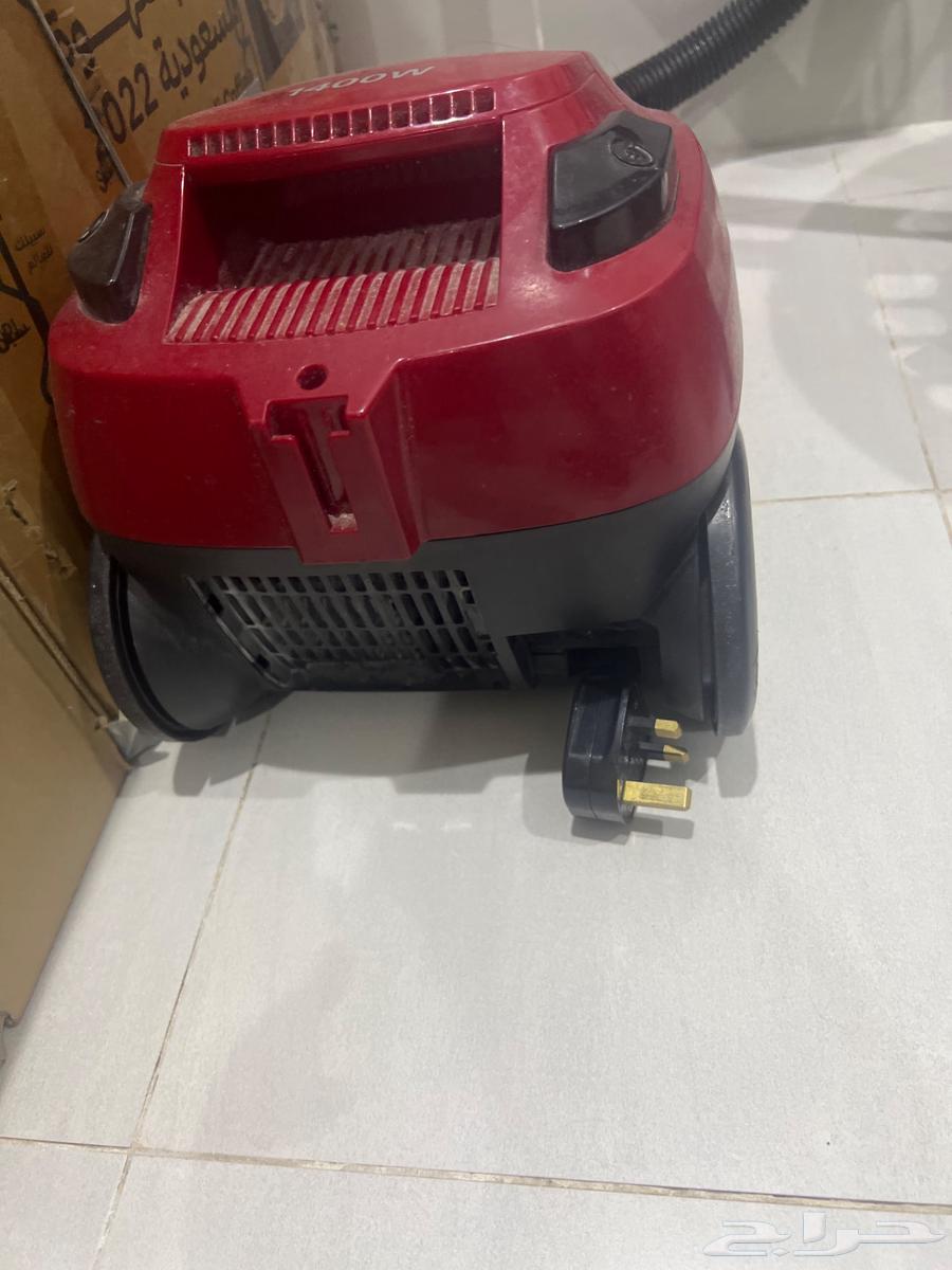 مكنسة حمراء ميديا64430043837185110