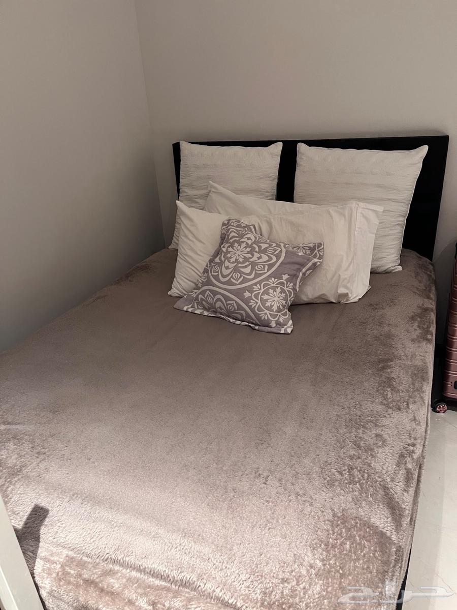 سرير نفر و نص مع المرتبه64431089011074110