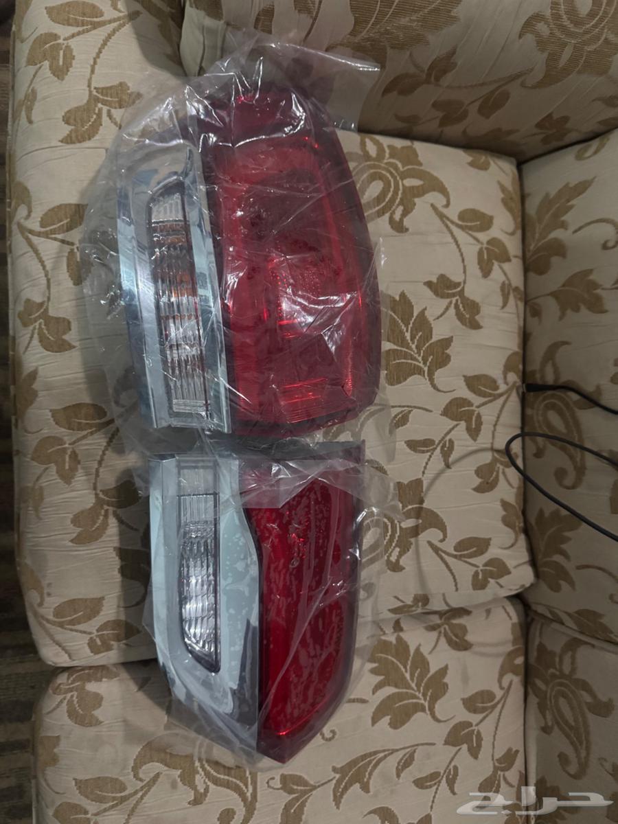 اصطب خلفي جراند شيروكي شنطه ورفرف64591550410627110