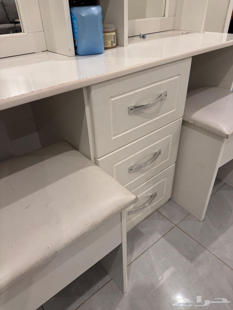 تسريحة كرسيين نظيفة64431603019009112