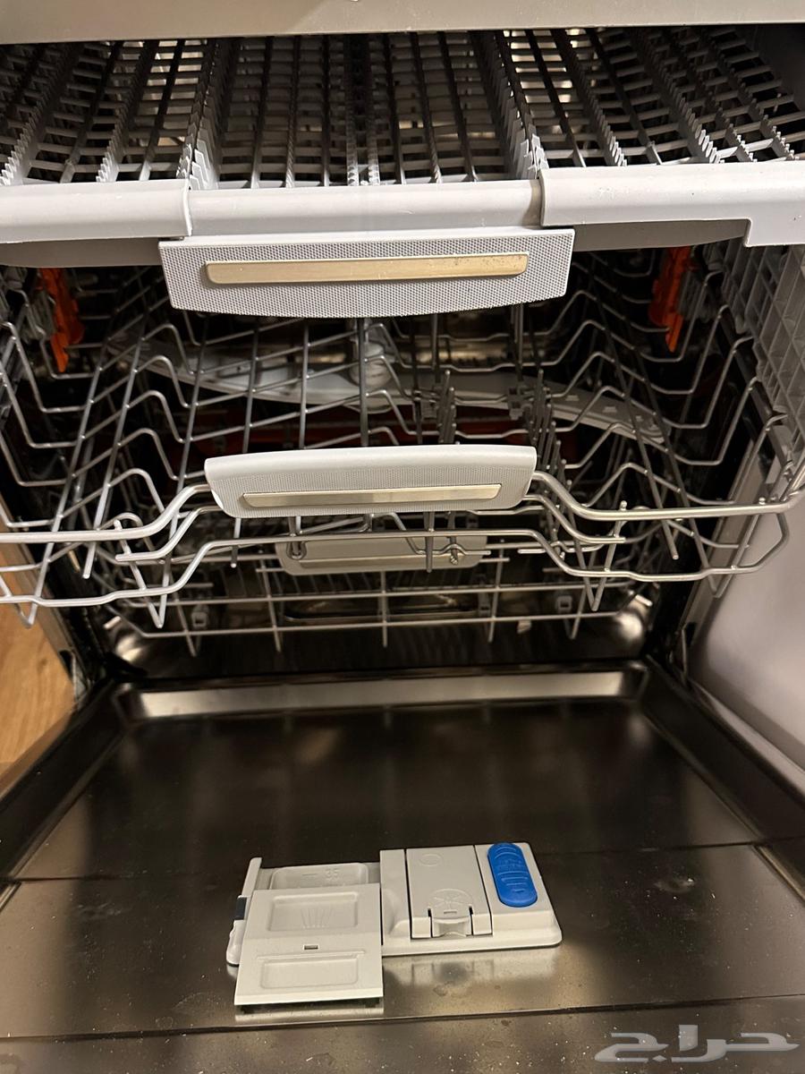 غسالة مواعين اريستون64432646223617111