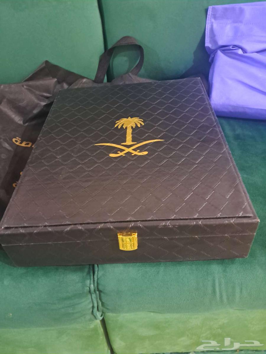 Black summer cloak suitable for gifting on occasions64560346585986111