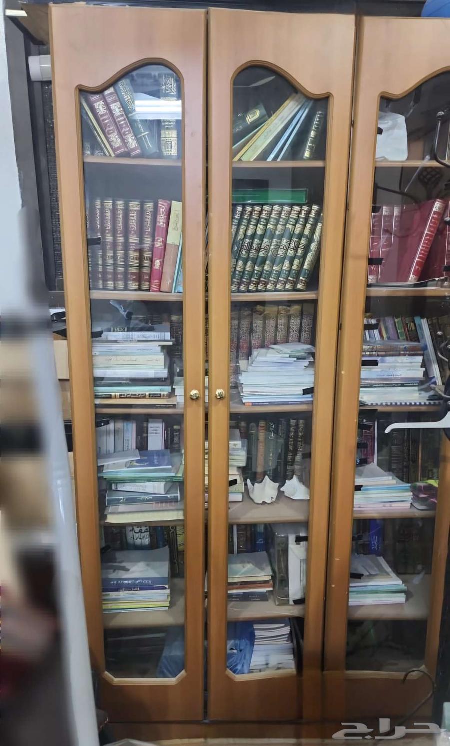 ثلاث مكتبات للكتب64427196247939112