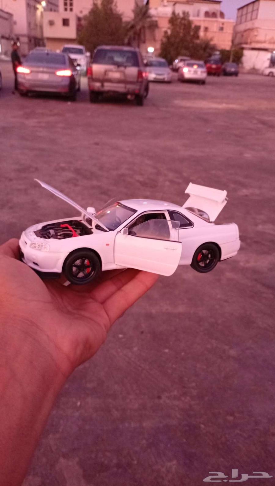 Iron figurines for sale, size 1.2464432468443394114