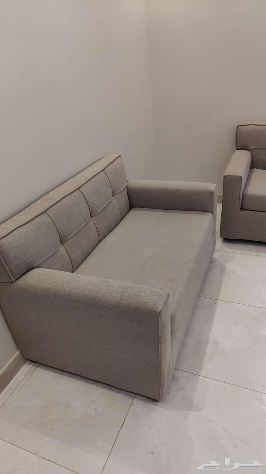 Sofa, Internet, and Curtain for Sale in Jeddah64429976553859112