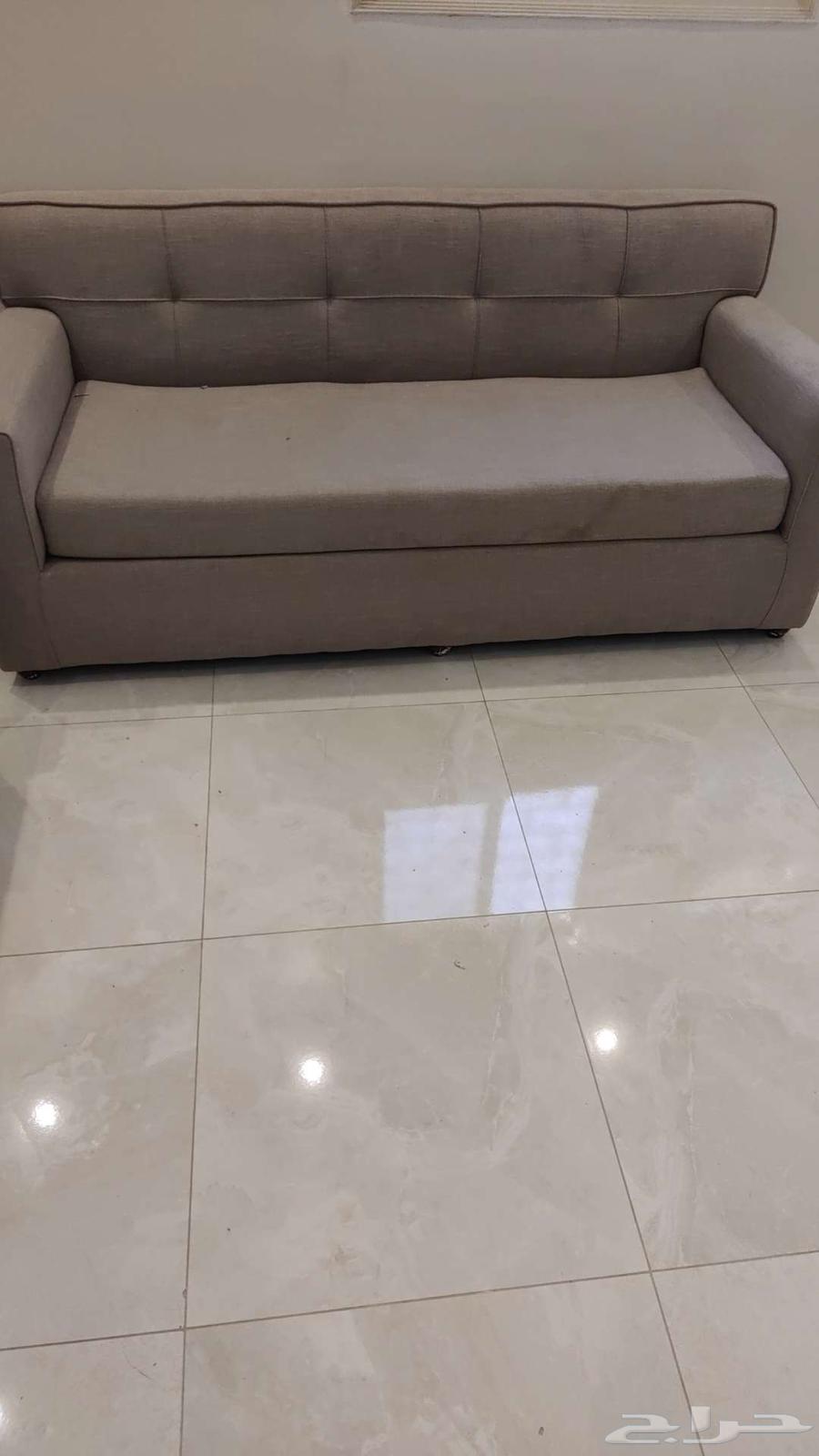 Sofa, Internet, and Curtain for Sale in Jeddah64429976553859114