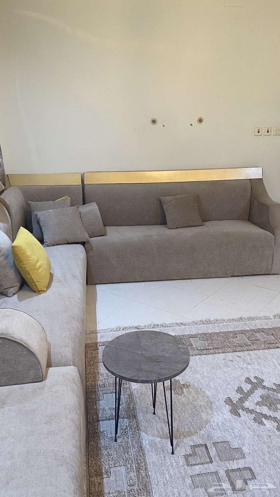 مجلسين مستعمل نظيف للبيع64426928627970110