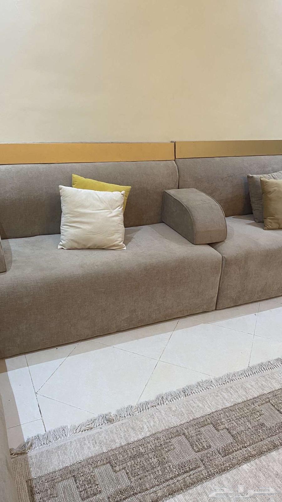 مجلسين مستعمل نظيف للبيع64426928627970113