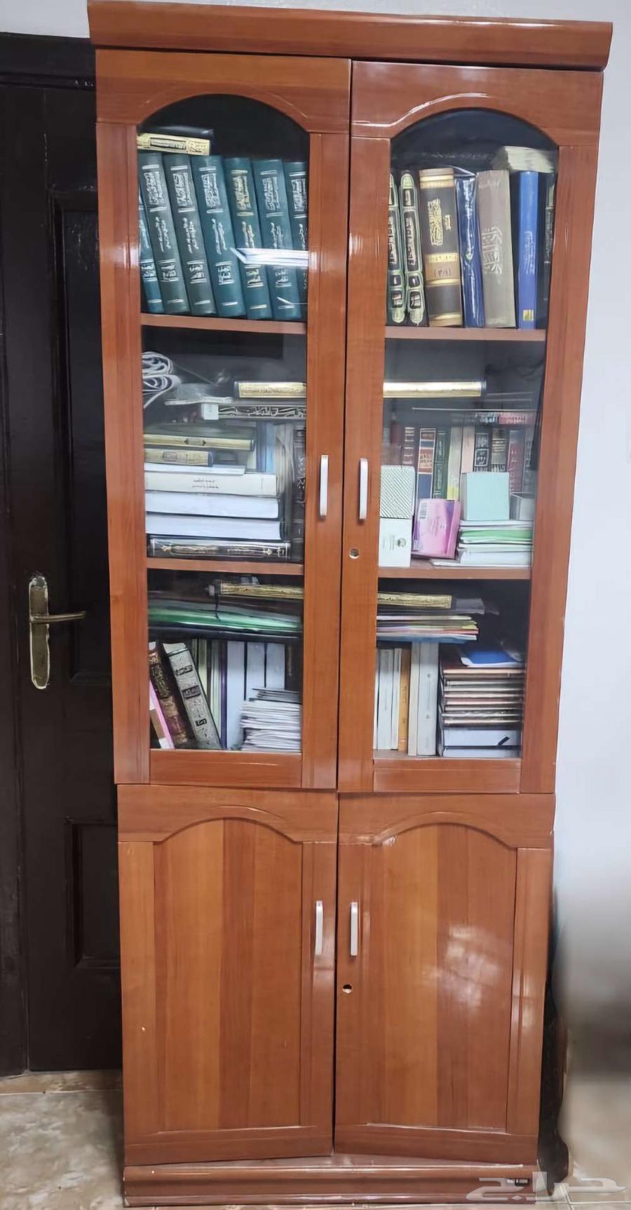 ثلاث مكتبات للكتب64427196247939110