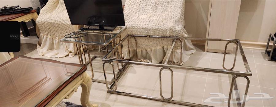 Office desk, office chair, and set of service tables64431291678979112