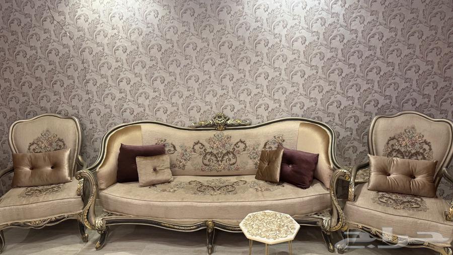 Sofa set with curtain and tables64427476124675111