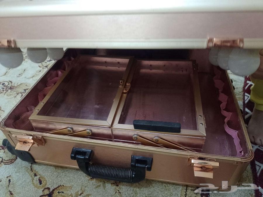 شنطة مكياج كبيرة64430940960258111